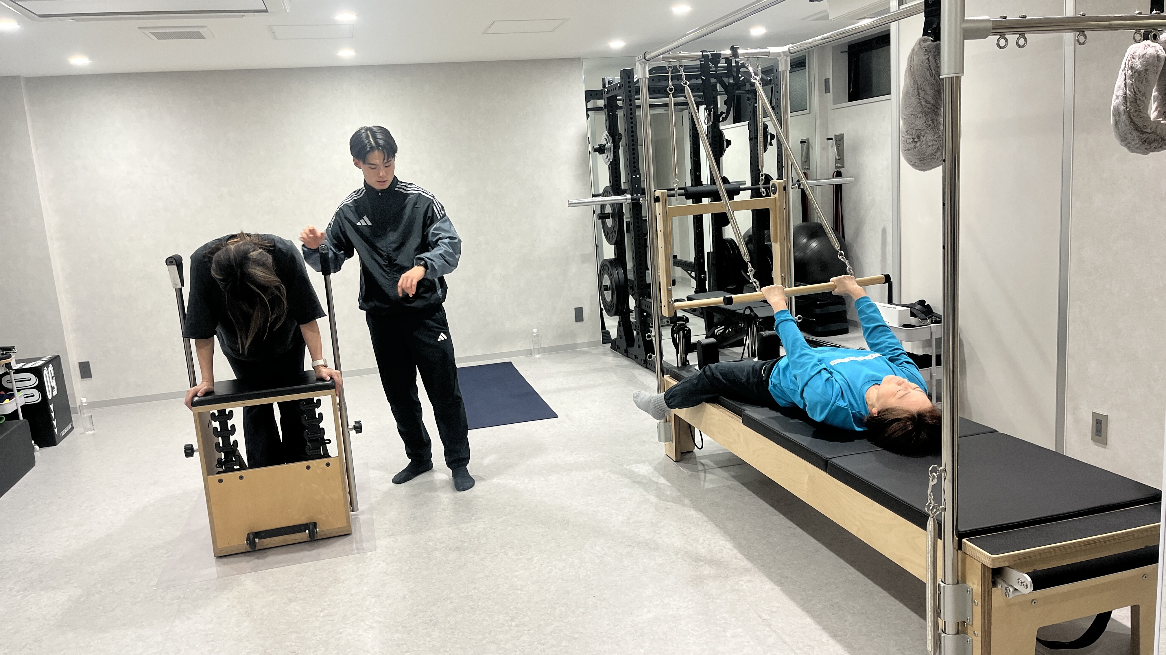 グループピラティスレッスン